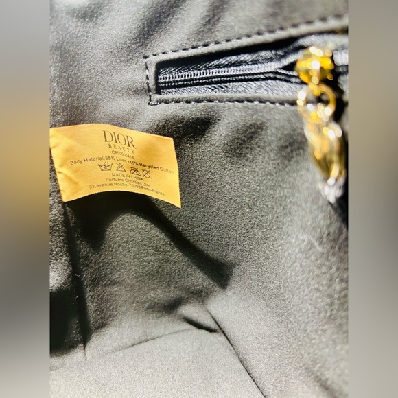 Christian Dior Beige Canvas Bucket Bag with Pearl Charm - Picture 9 of 11